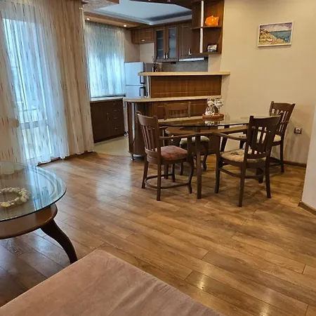 Rada's Bsv Apartment