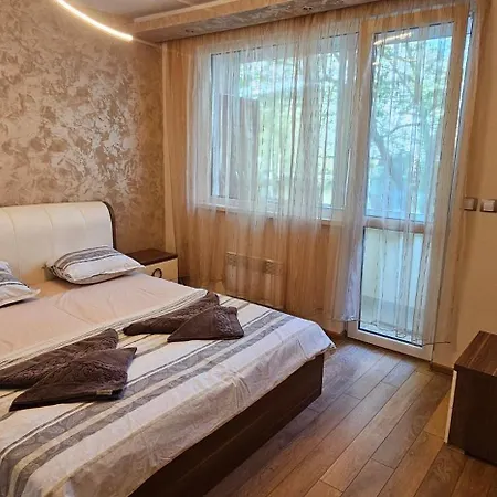 Rada's Bsv Apartment