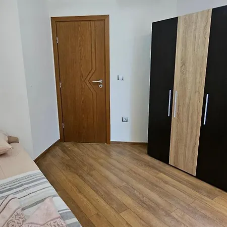 Apartment Rada's Bsv *